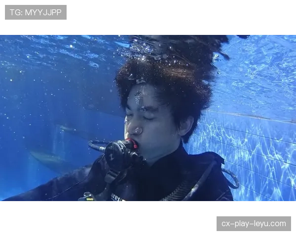 潜水面镜起雾：深海中的视力危机，潜水面镜会进水吗